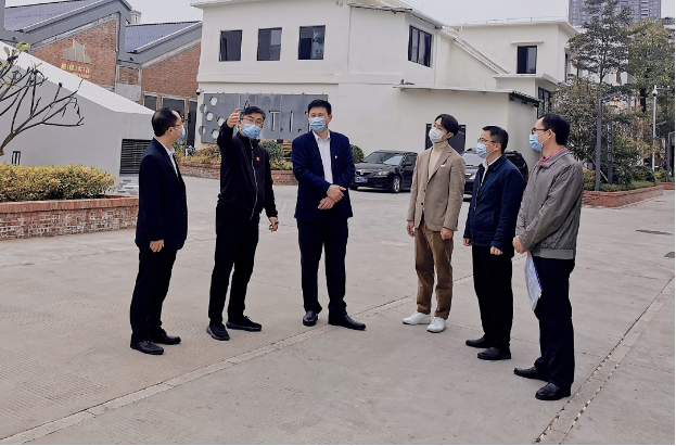 廣州輕工集團黨委書記、董事長曾郴湘帶隊到新仕誠公司T.I.T智慧園調(diào)研
